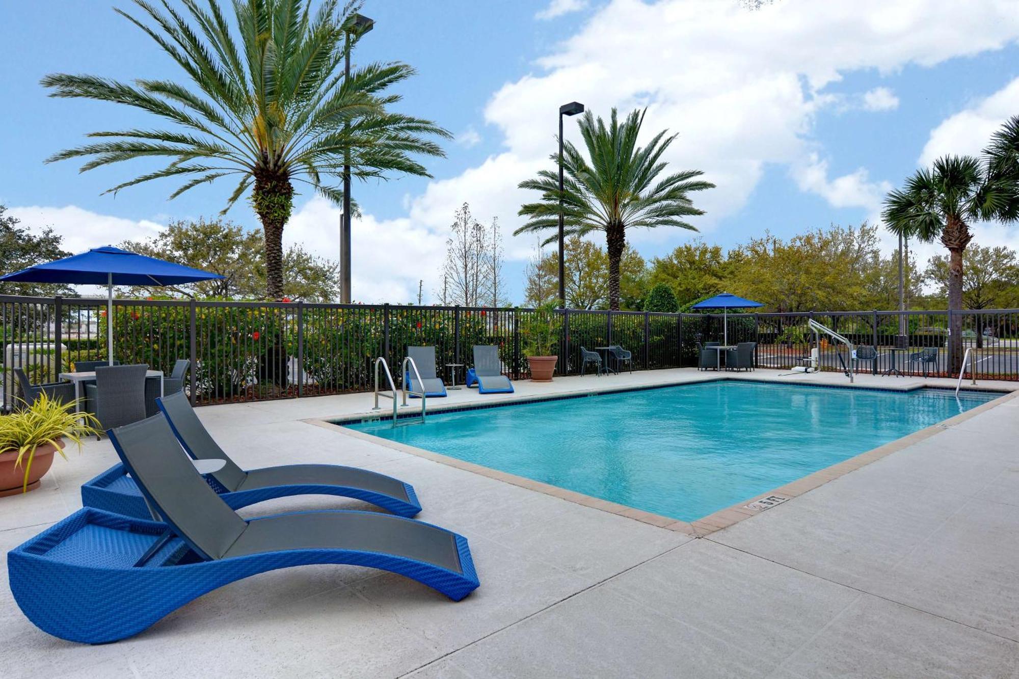 Hampton Inn & Suites Clearwater St Petersburg Ulmerton Road Fl Экстерьер фото